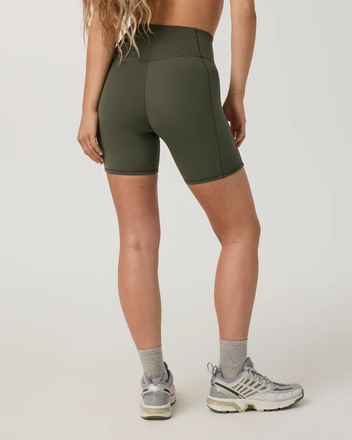 Vuori - Vuori AllTheForm™ Pocket Short 6"