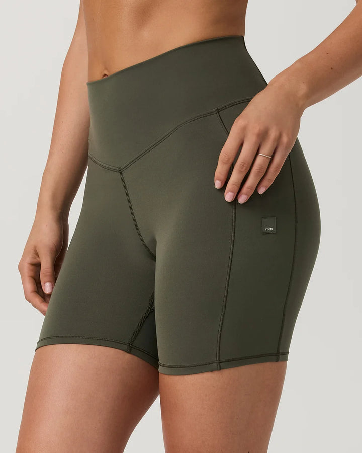 Vuori - Vuori AllTheForm™ Pocket Short 6"