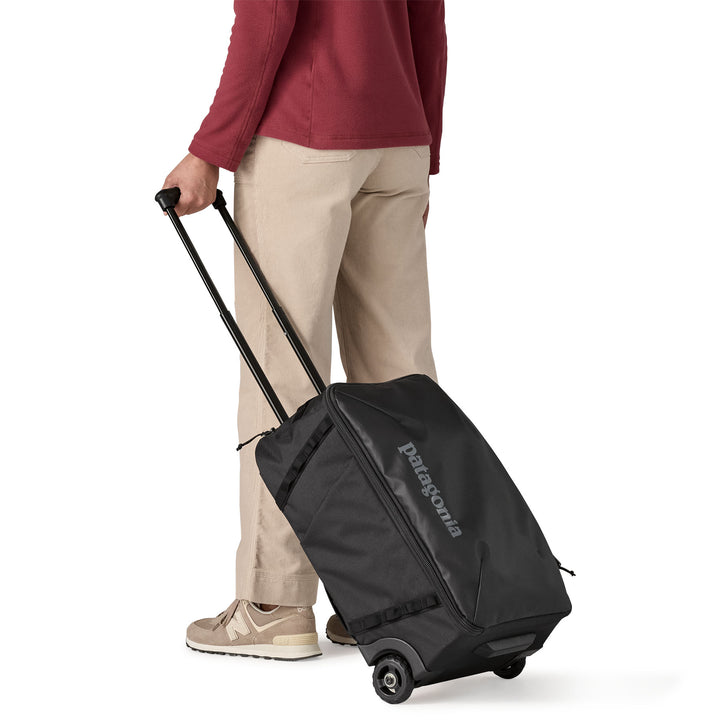 Patagonia : Black Hole® MLC® Wheeled Duffel 34L (USE CODE TRVL50 for 50%off)
